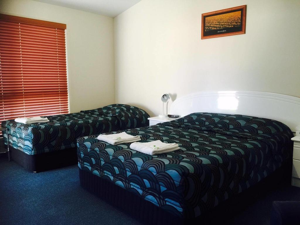 Springsure Overlander Motel Exterior photo
